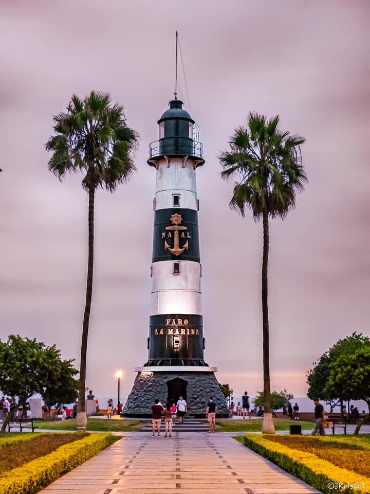 Navy Lighthouse (Faro de la Marina) in Miraflores - view 10