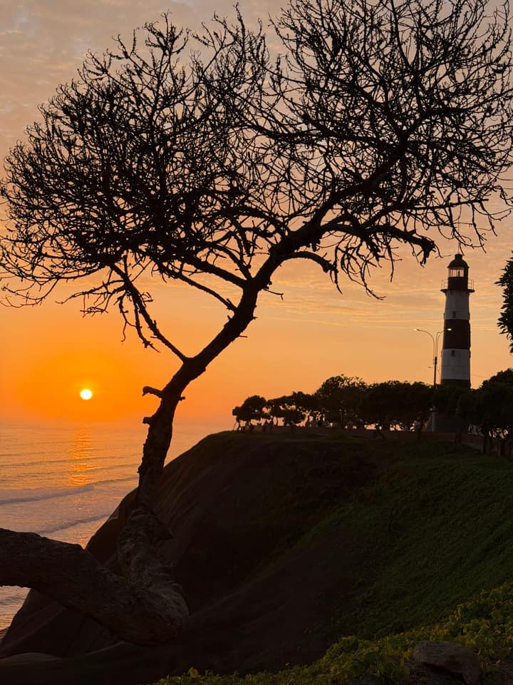 Navy Lighthouse (Faro de la Marina) in Miraflores - view 18