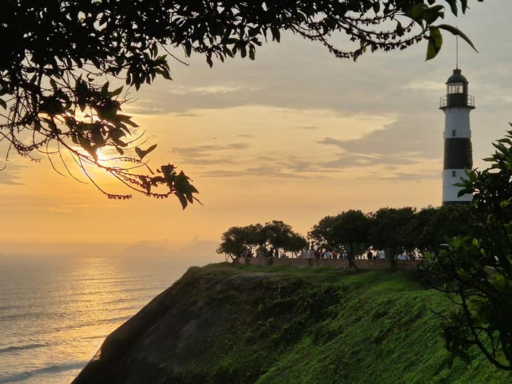 Navy Lighthouse (Faro de la Marina) in Miraflores - view 6